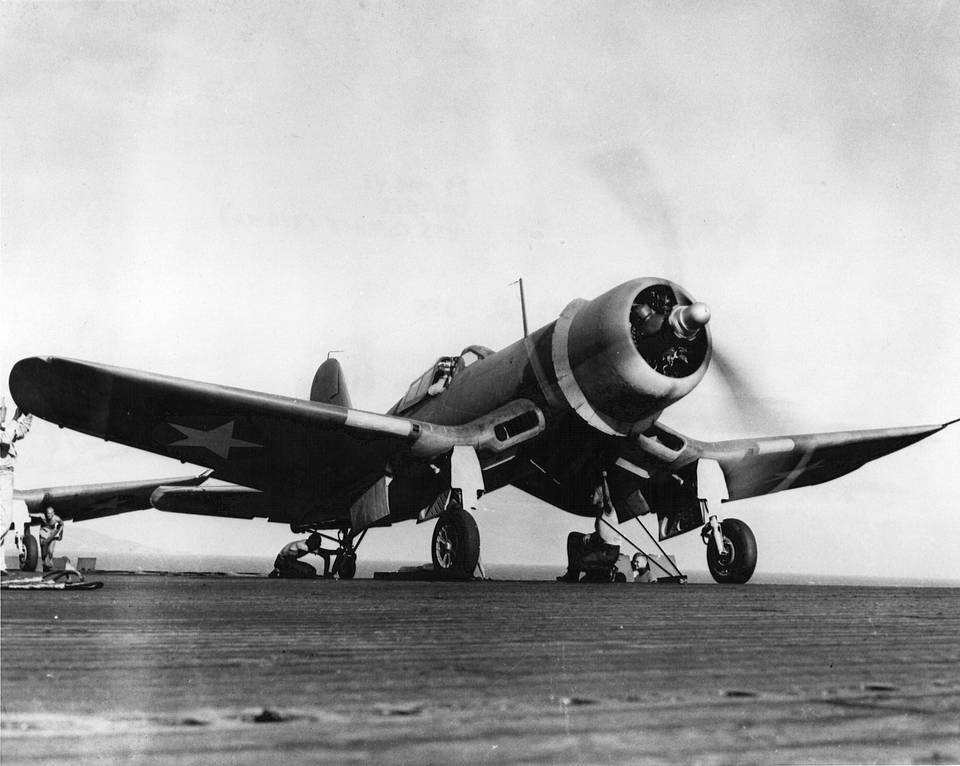 Corsair aboard USS Copahee in 1943